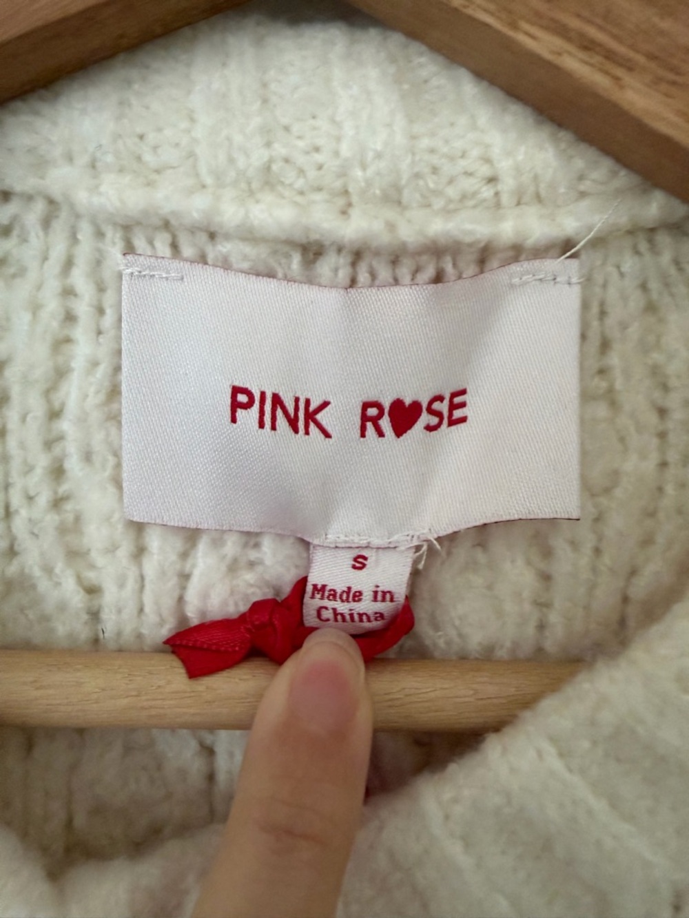 Pink Rose NWT Cable Knit Soft Pullover Sweater Size Small S White Cozy Neutral - Picture 5 of 10